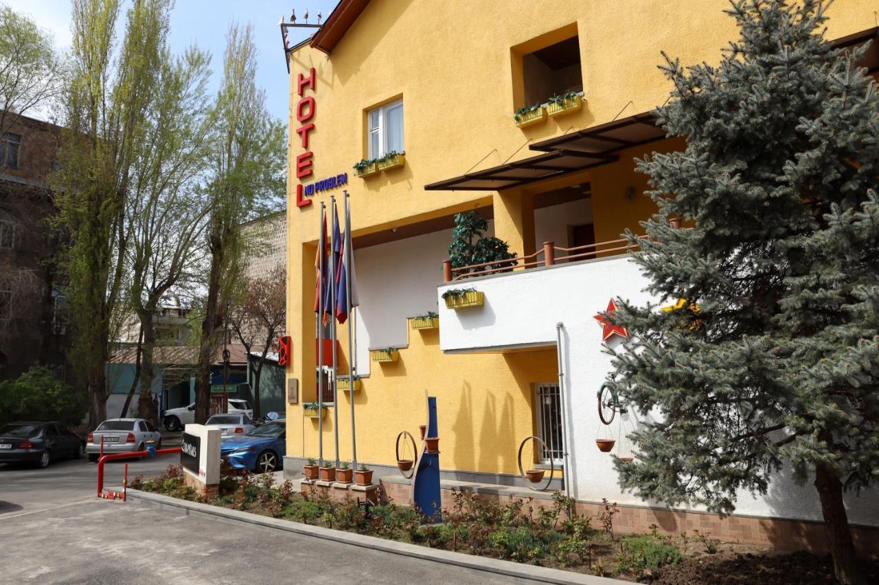 No Problem Hotel Yerevan Exterior photo