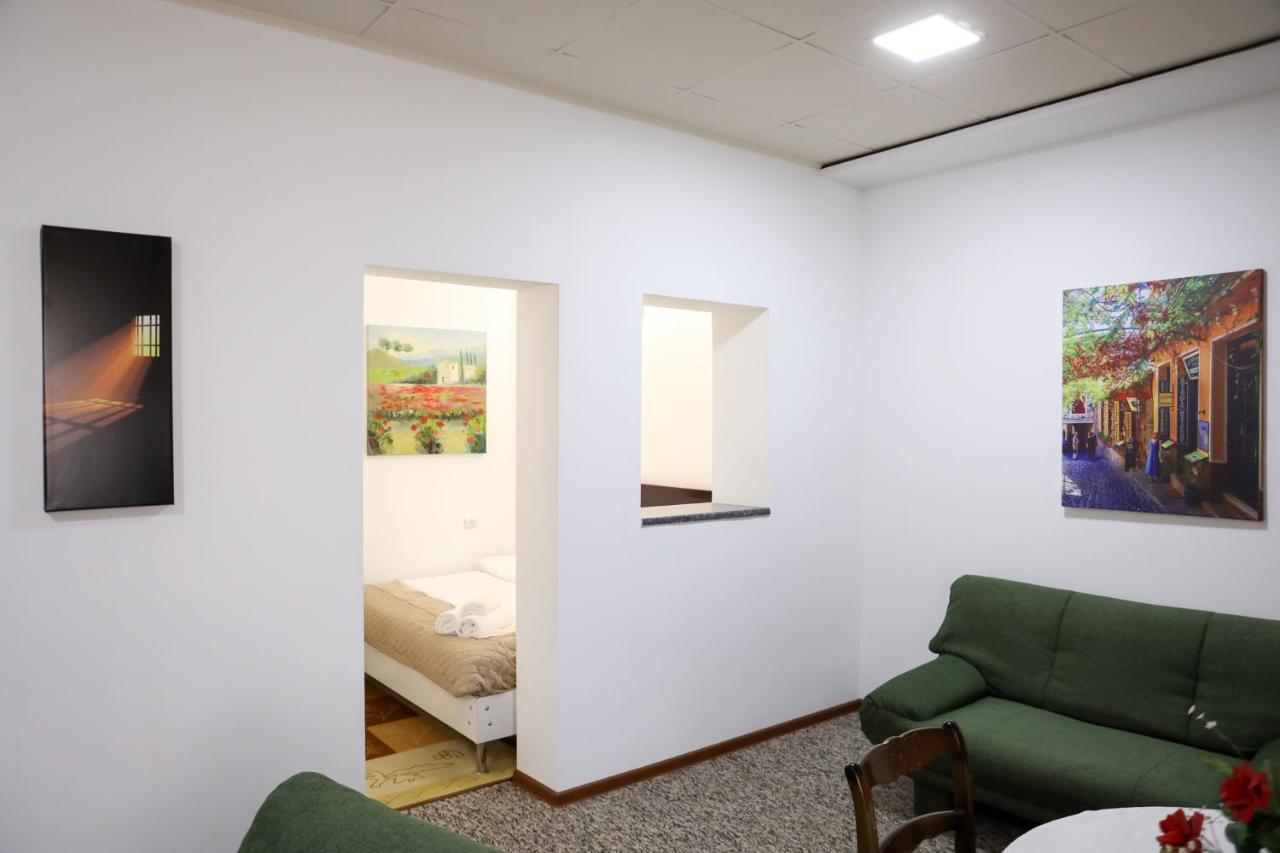 No Problem Hotel Yerevan Exterior photo