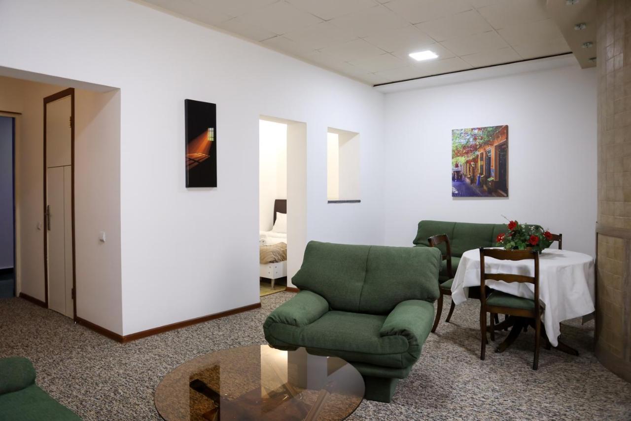 No Problem Hotel Yerevan Exterior photo
